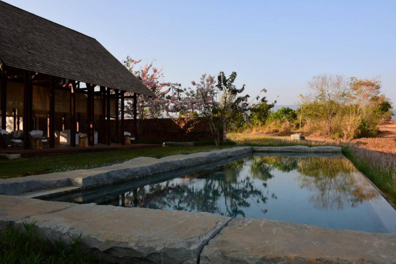 Roukh Kiri Khaoyai, The Centara Collection Villa Pak Chong Екстериор снимка